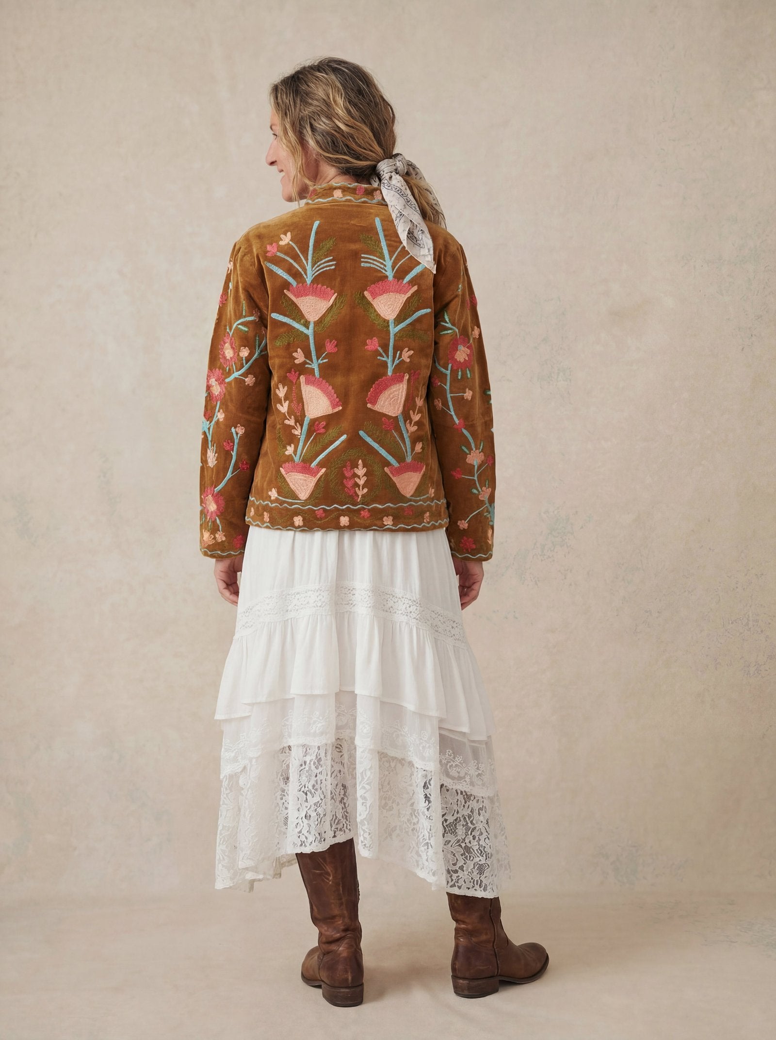 Chaqueta Suzani Camel Bloom - KOKORO
