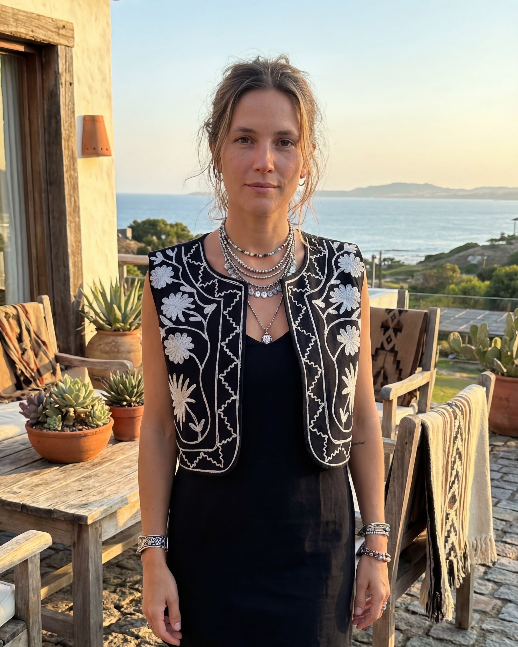 Chaleco Suzani OBSIDIANA